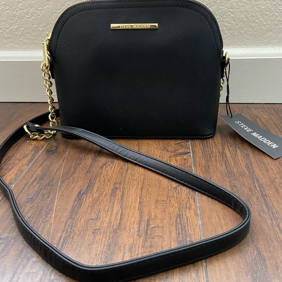 Steve Madden Handbags - Steve Madden Crossbody Bag(NWT)